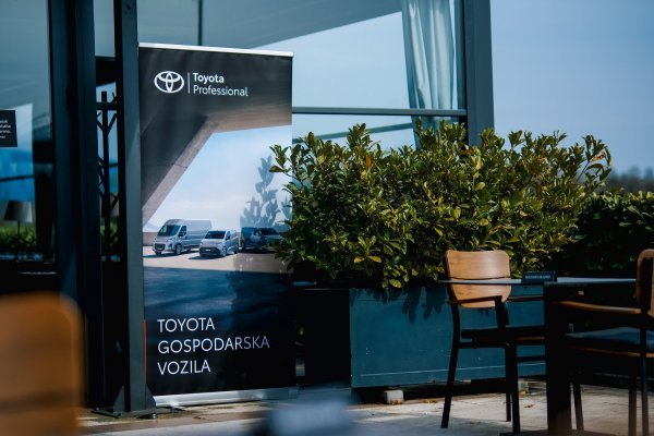 Toyota Professional: program lakih gospodarskih vozila