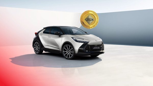 Toyota C-HR Plug-in Hybrid u paketu opreme C-LUB