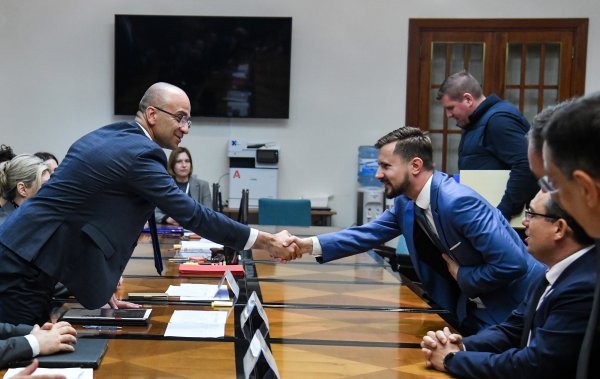 Fokus i Republika predali liste za parlamentarne izbore