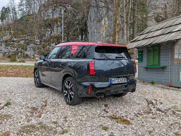 Mini John Cooper Works Countryman SE ALL4: dinamička premijera