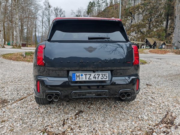 Mini John Cooper Works Countryman SE ALL4: dinamička premijera