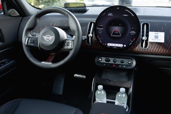 Mini John Cooper Works Countryman SE ALL4: dinamička premijera