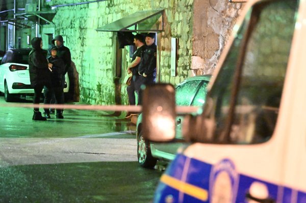 Pucnjava u Kaštelima