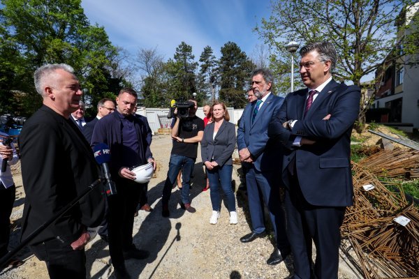 Premijer Plenković posjetio Institut Ruđer Bošković