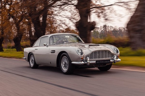 Aston Martin DB5