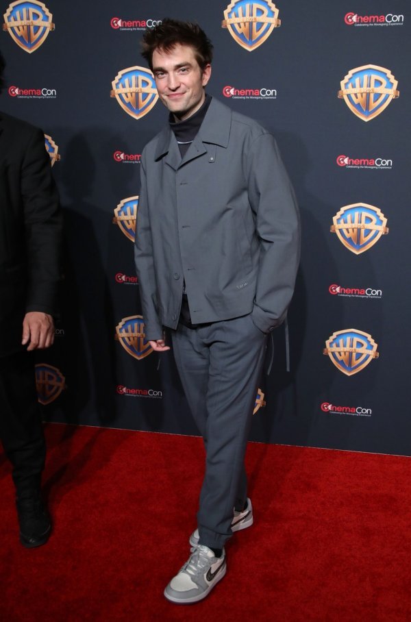 Robert Pattinson