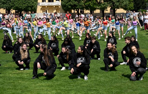 Građani u Zagrebu zaplesali Rim Tim Tagi Dim