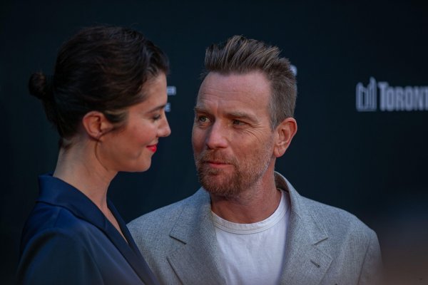Ewan McGregor i Mary Elizabeth Winstead