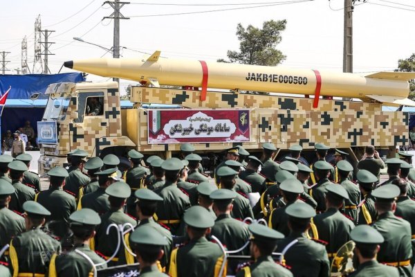 Iranski balistički projektil Kejbar Šekan kakav je ispaljen na Izrael - Wikimedia Commons - Far Media Corporation