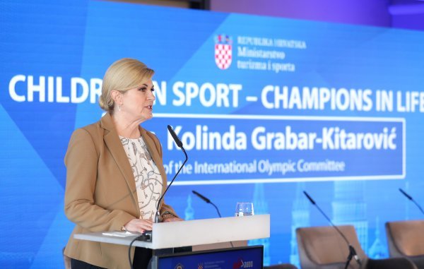 Kolinda Grabar Kitarović (5)