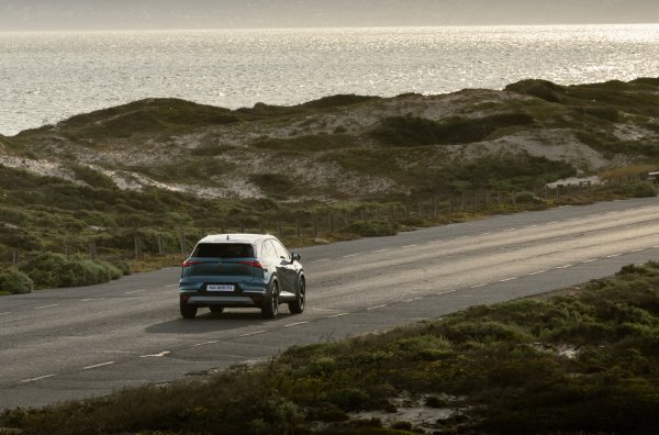 Renault Symbioz E-Tech full hybrid Iconic Mercury Blue