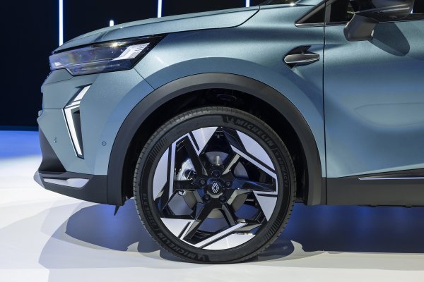 Renault Symbioz E-Tech full hybrid Iconic Mercury Blue