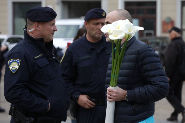 Prosvjed molitelja na Trgu bana Jelačića 4.5.2024.