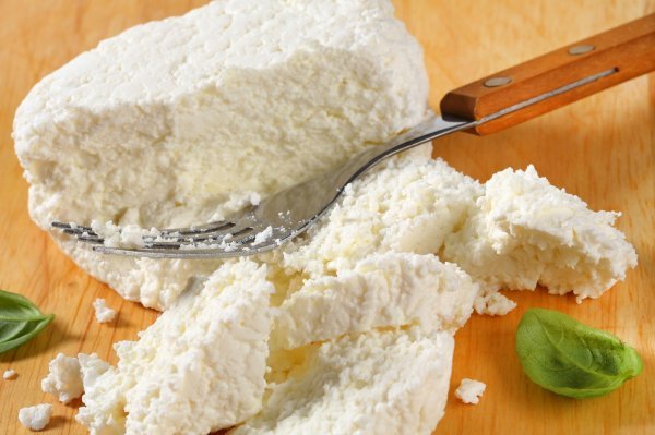 Svježi sir sadrži 3 grama masnoće na 100 grama