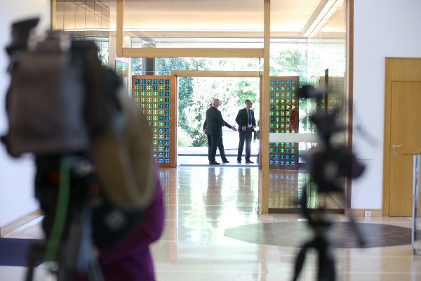 Na Pantovčaku je sve spremno za sastanak predsjednika Milanovića i premijera Plenkovića