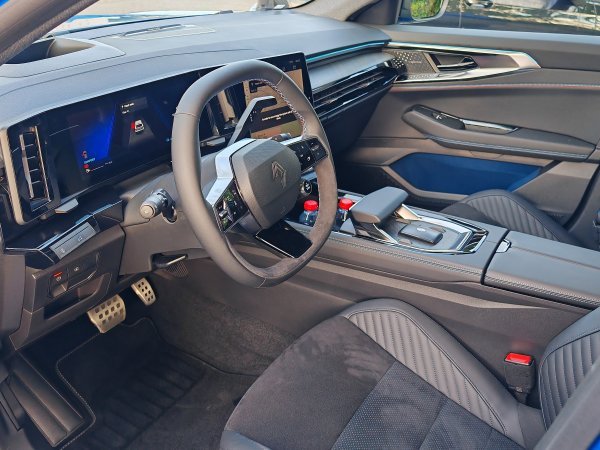Renault Rafale Esprit Alpine E-Tech full hybrid 200 - Summit Blue boja