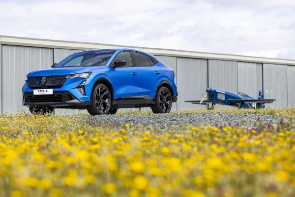 Renault Rafale Atelier Alpine E-Tech 4x4 300 KS - Satin Summit Blue boja