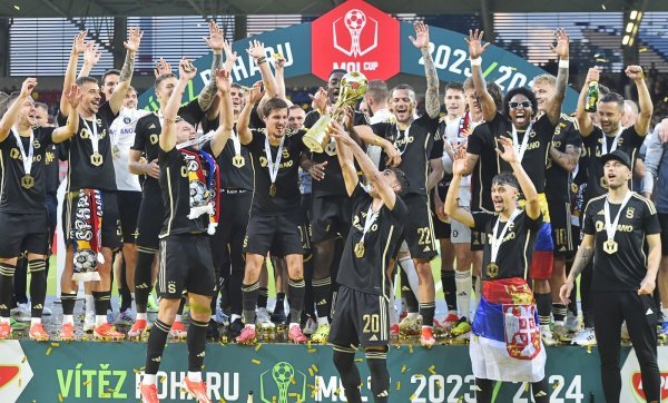 Neredi nakon finala češkog kupa Viktoria Plzen - Sparta Prag