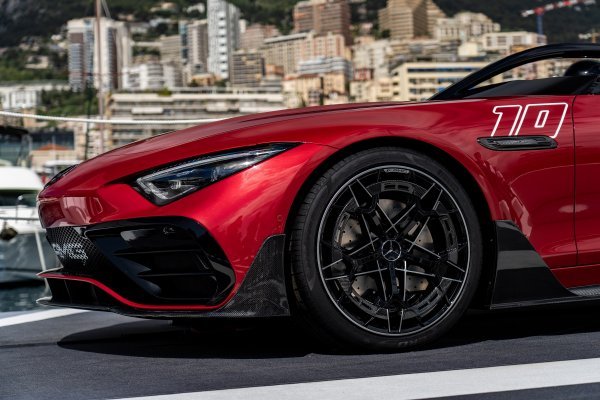 Mercedes-AMG PureSpeed koncept