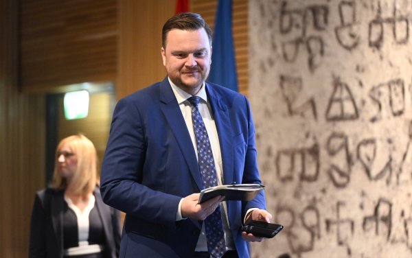 Konferencija ministra Primorca o trezorskim zapisima