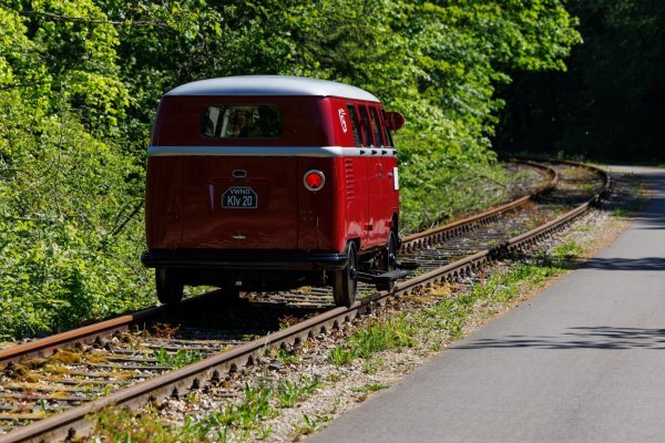 Željeznički bus VW Bulli iz 1955. – poznat i kao Klv -20
