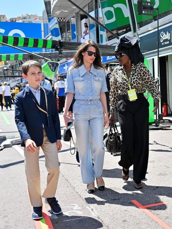 Charlotte Casiraghi sa sinom