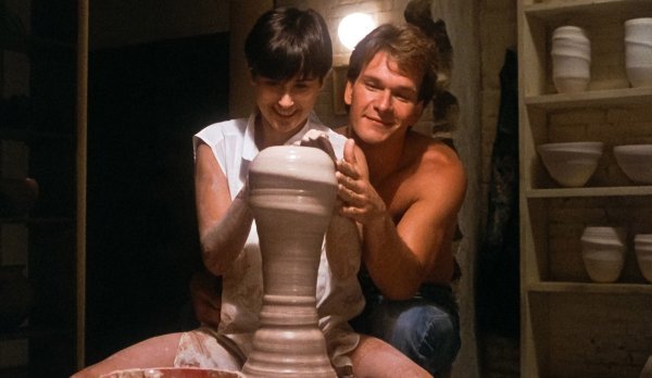 Demi Moore i Patrick Swayze u filmu 'Duh'