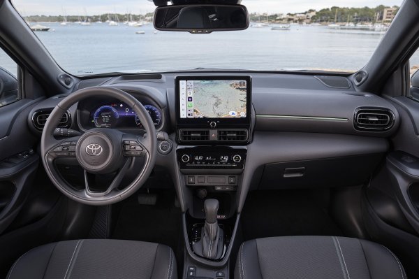 Toyota Yaris Cross Premiere Edition - Urban Khaki boja