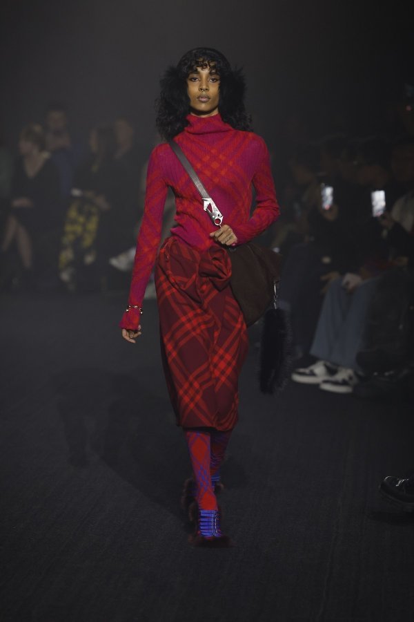 Burberry 2023., prva kolekcija Daniela Leeja za brend