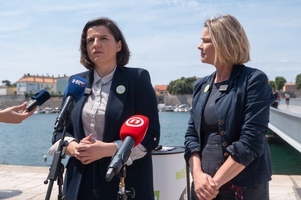 Jelena Miloš i Sandra Benčić