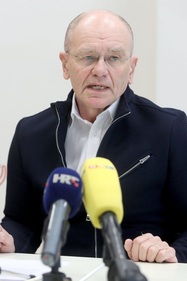 Nenad Hlača
