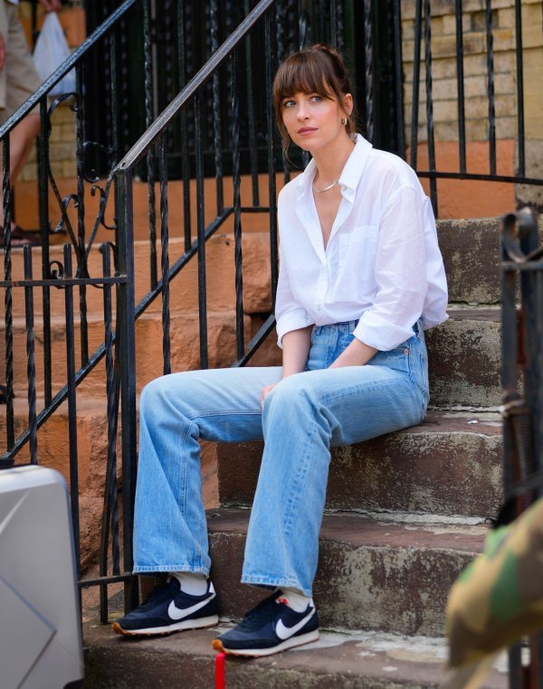 Dakota Johnson
