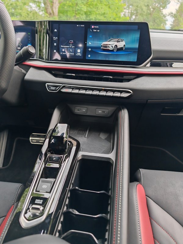 Geely Coolray GF+