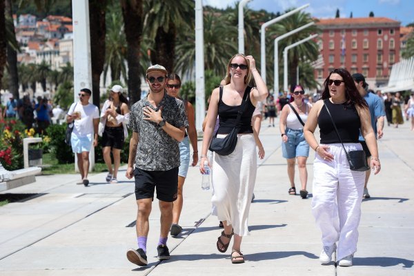 Vrućina i turisti u Splitu