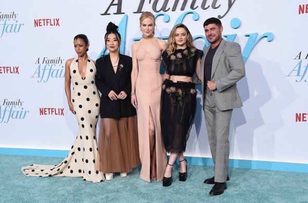 Glumačka postava filma 'A Family Affair'