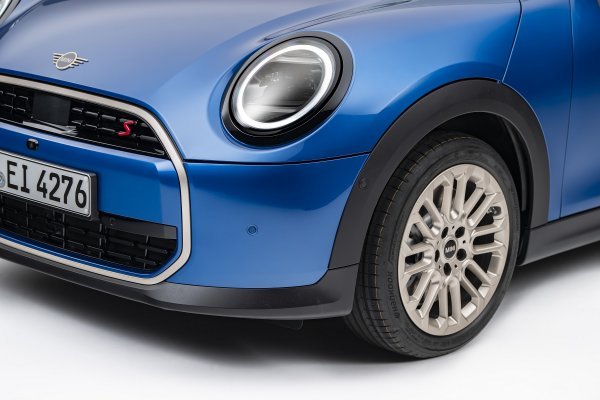 Mini Cooper S s 5 vrata