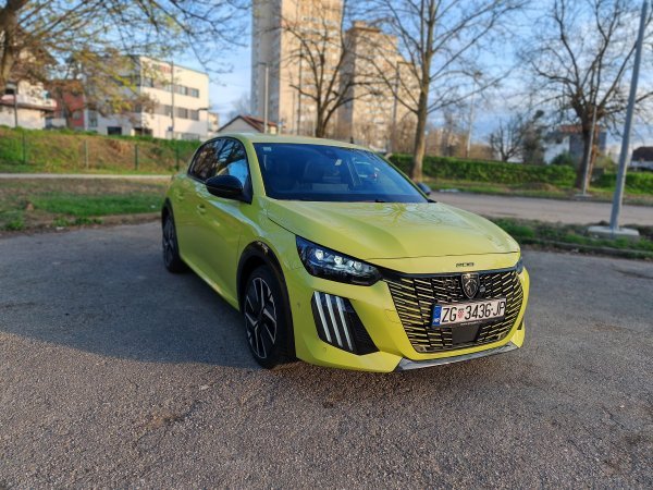 Peugeot 208 Hybrid 100 e-DCS6 GT