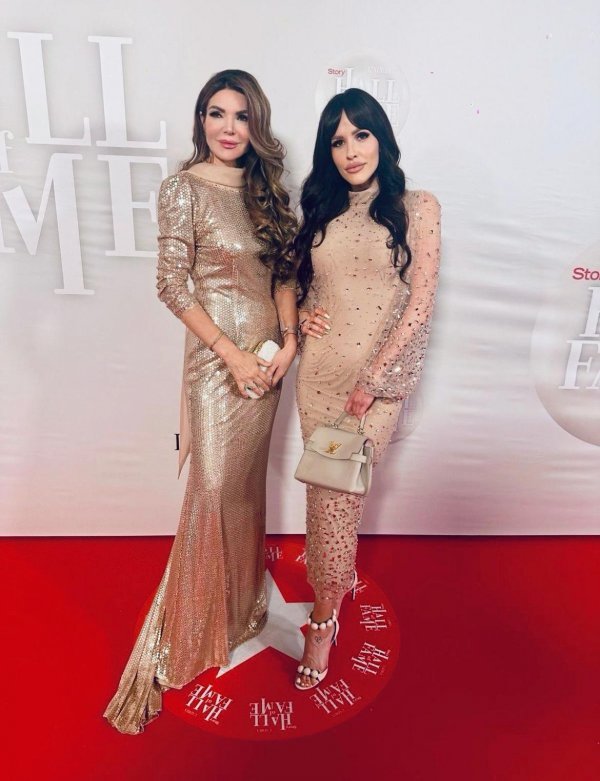 Daniela Gračn i Nensi Kustić nedavno su zablistale na crvenom tepihu dodjele nagrada Story Hall of Fame kreaciji Ivice Skoke