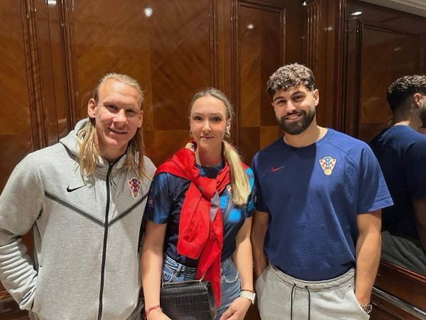 Laura Gračan sa Joškom Gvadriolom i Domagojem Vidom