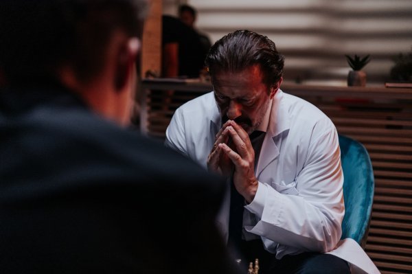 Costas Mandylor