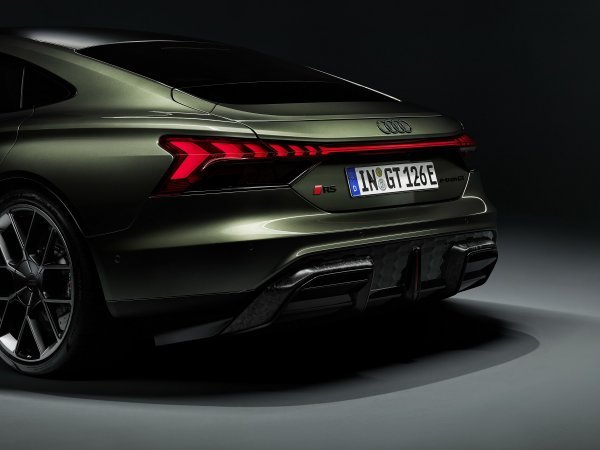 Audi RS e-tron GT performance