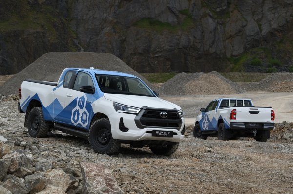 Toyota Hilux FCEV prototip