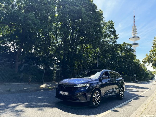 Predah nakon dugog puta u parku Planten un Blumen prije odlaska u hotel