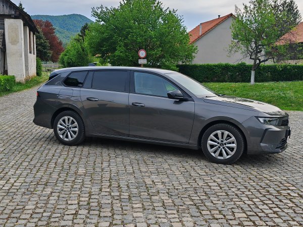 Opel Astra Sports Tourer Edition 1.2 XHL S/S (81 kW/110 KS) sa 6-brzinskim ručnim mjenjačem
