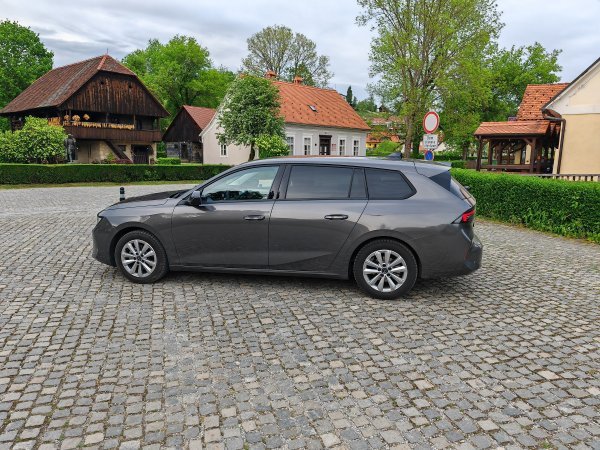 Opel Astra Sports Tourer Edition 1.2 XHL S/S (81 kW/110 KS) sa 6-brzinskim ručnim mjenjačem