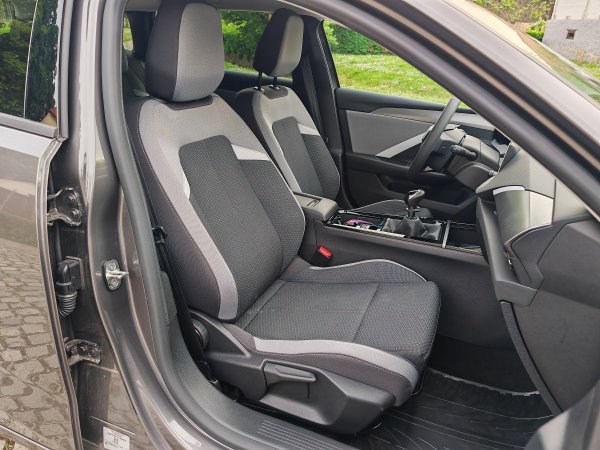 Opel Astra Sports Tourer Edition 1.2 XHL S/S (81 kW/110 KS) sa 6-brzinskim ručnim mjenjačem