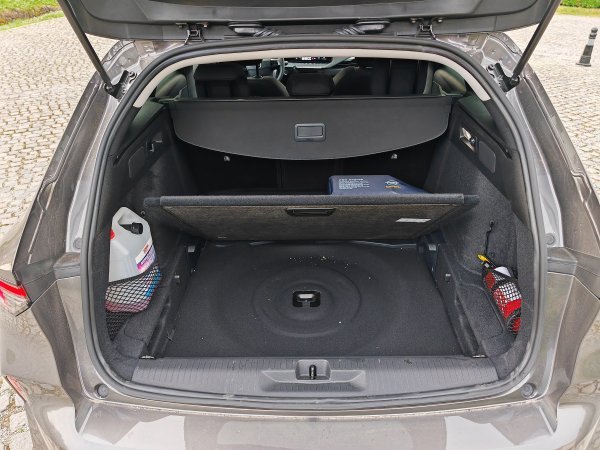 Opel Astra Sports Tourer Edition 1.2 XHL S/S (81 kW/110 KS) sa 6-brzinskim ručnim mjenjačem