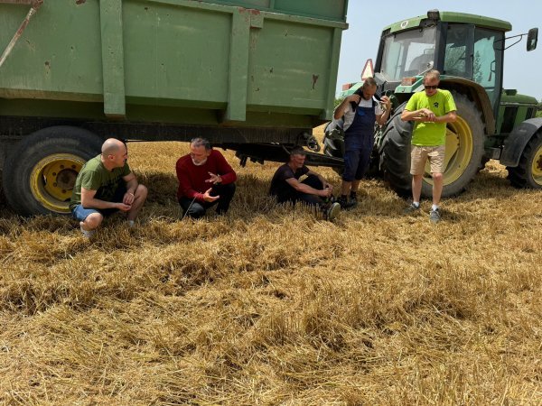 Ministar poljoprivrede Josip Dabro sudjelovao u žetvi
