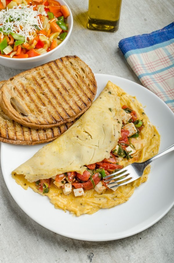 Omlet od jaja punjen šalšom
