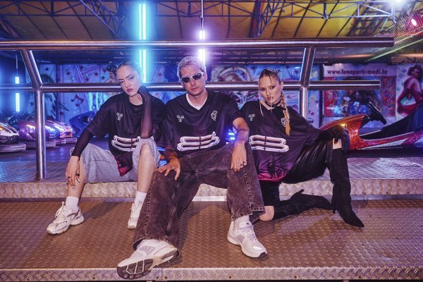 Electronic-Beats-jersey---Hrvatski-Telekom_5-1MB-PR